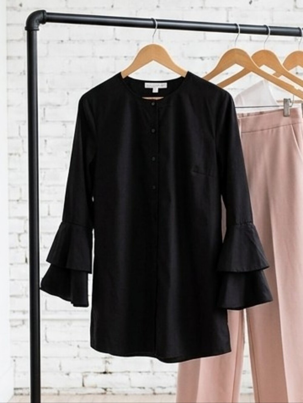 Isabella Oliver Black Ruffle-Sleeve Blouse with Dusty Pink Cropped Pants